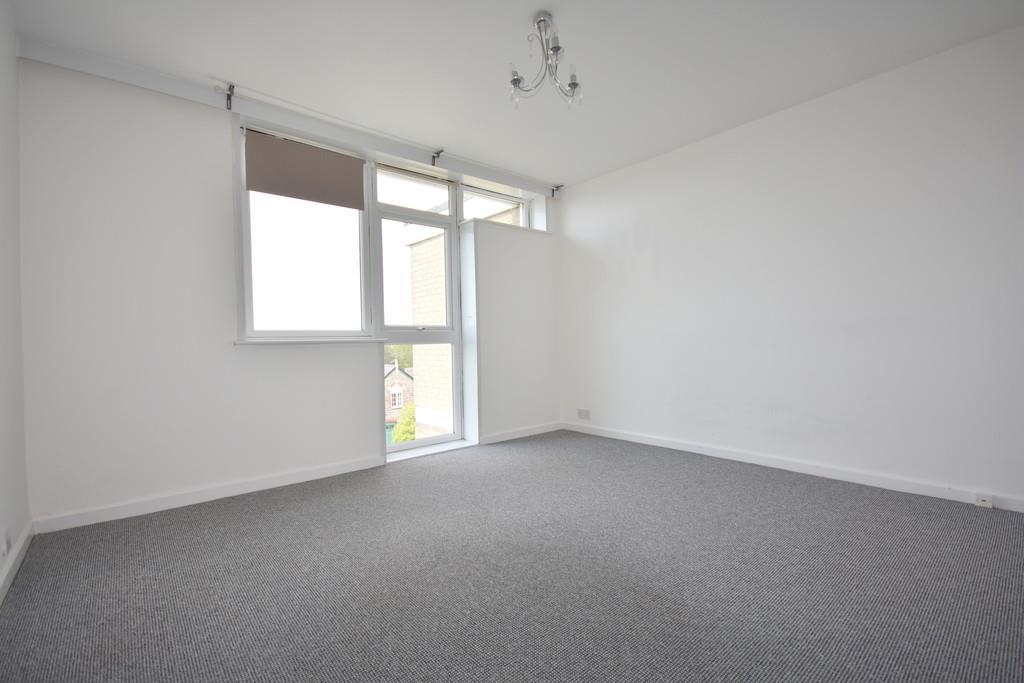 8 St Donats, Kymin Road, Penarth, Vale of Glamorgan, CF64 1AS